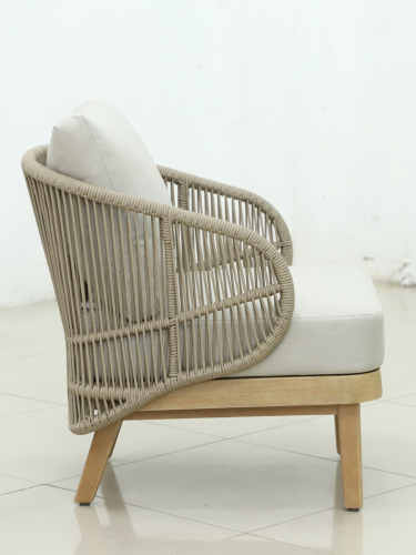 Кресло лаунж плетеное с подушками Mali 4