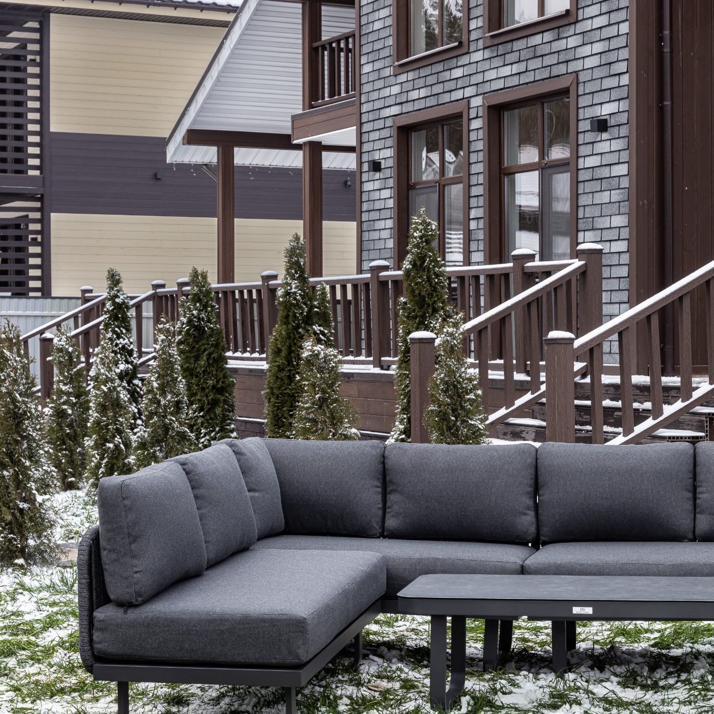 Угловая лаунж-зона из алюминия Royal Family ADRIAN, цвет антрацит 4