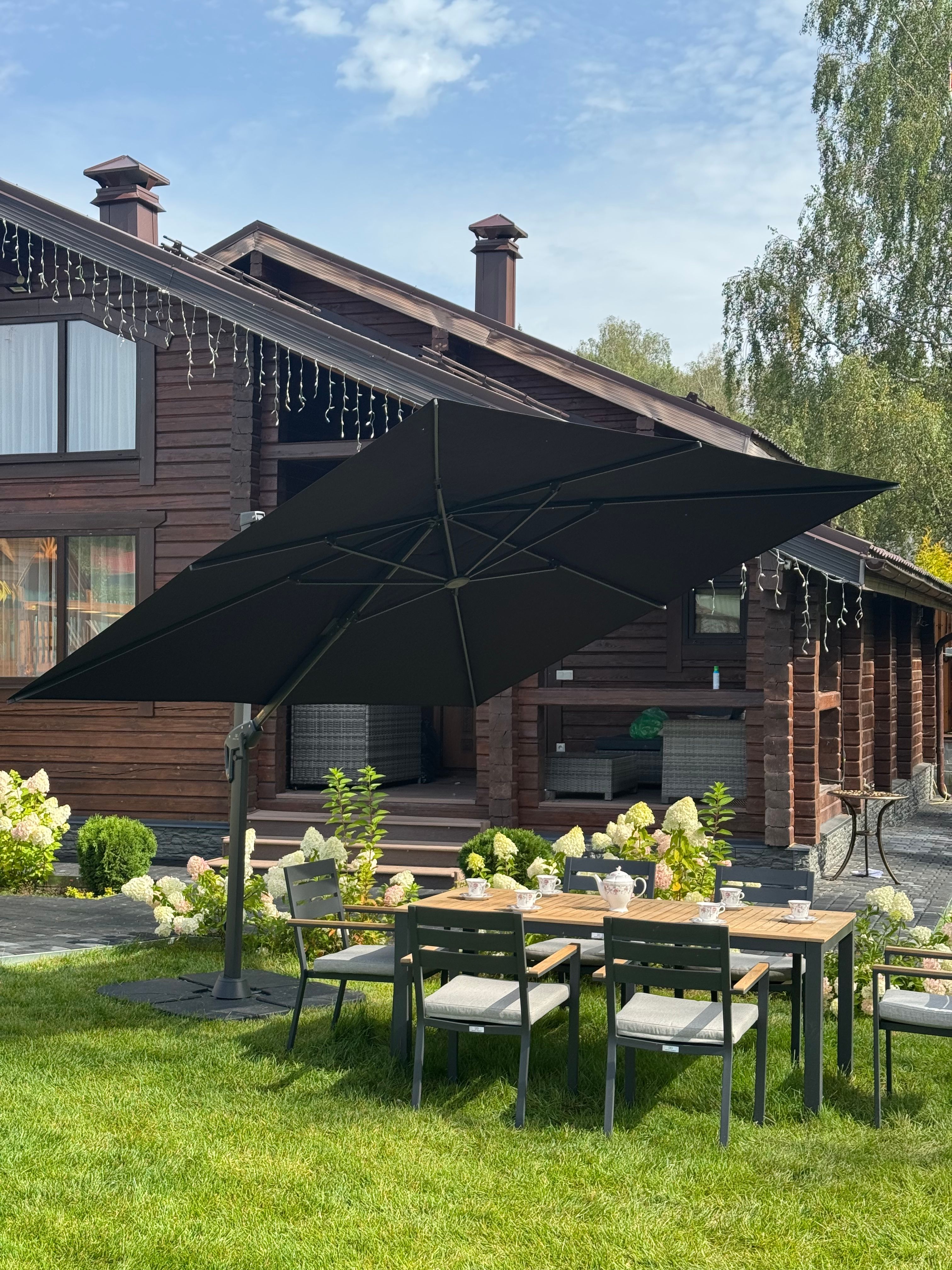 Уличный зонт SKY квадратный в комплекте с базой чёрный 4