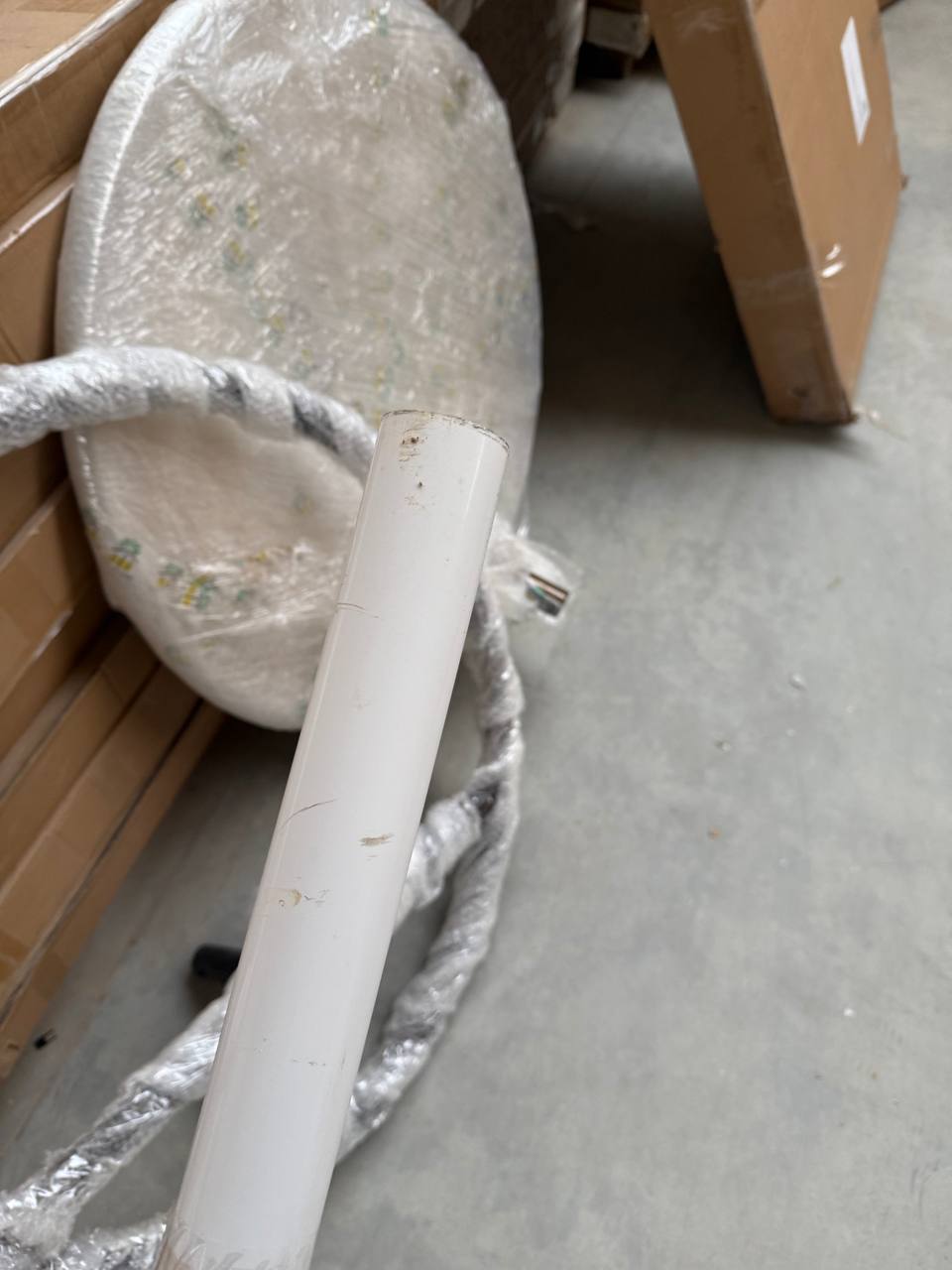 ЛОТ №598 - Зонт MISTRAL 300 круглый с воланом белый 2