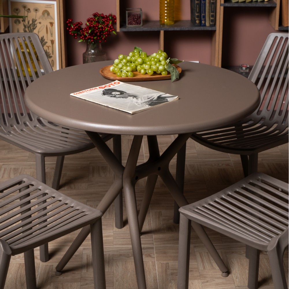 Пластиковый стол Royal Family TOM цвет капучино 5