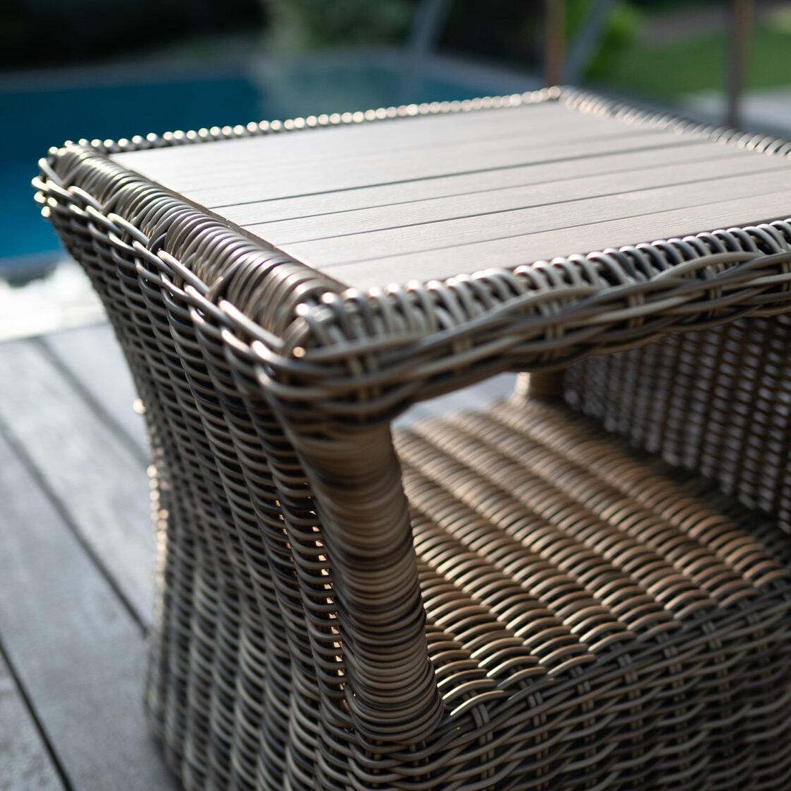 Бордо столик из искусственного ротанга бежевый 3