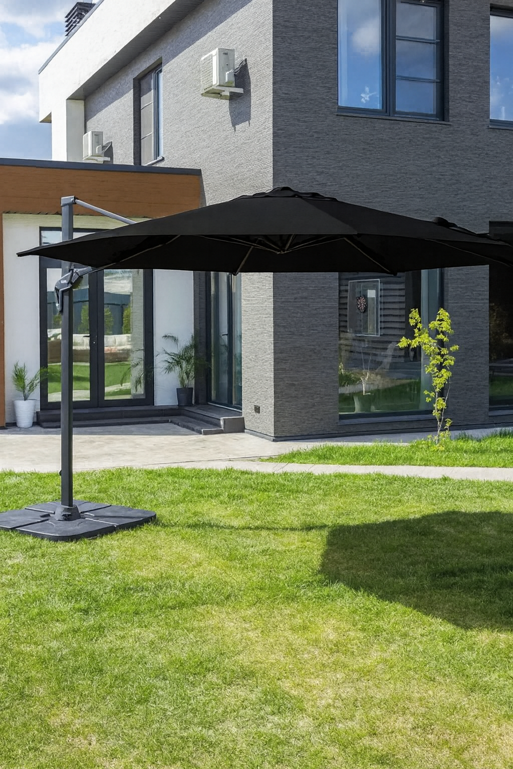 Уличный зонт SKY круглый в комплекте с базой черный 2