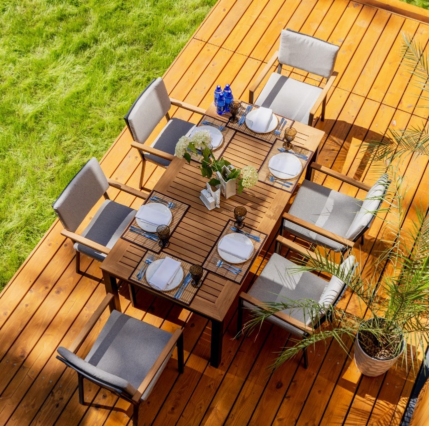 Обеденный комплект Royal Family OSCAR со столешницей из тика 1