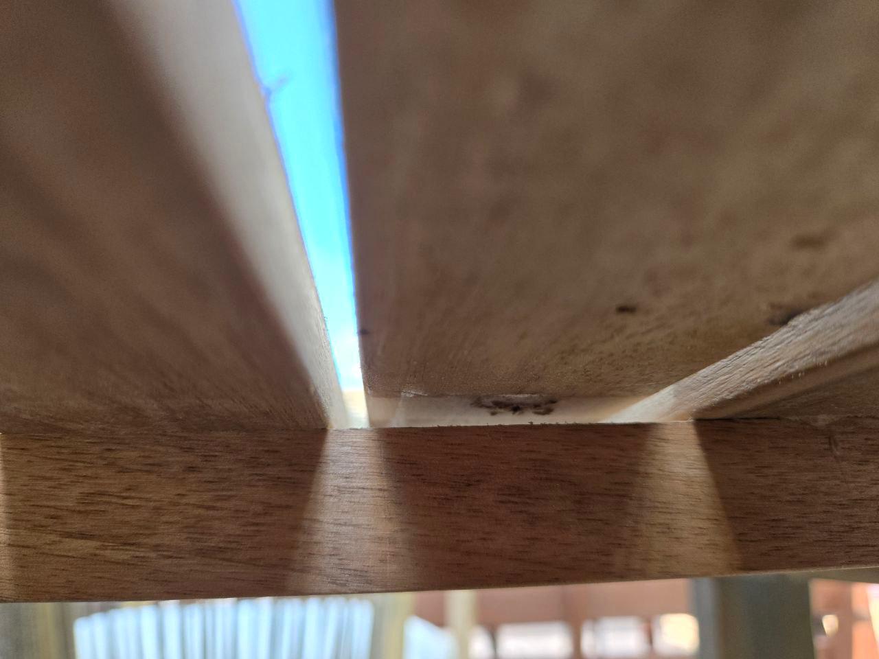 ЛОТ №572 -  Стол MICHELLE 170 6