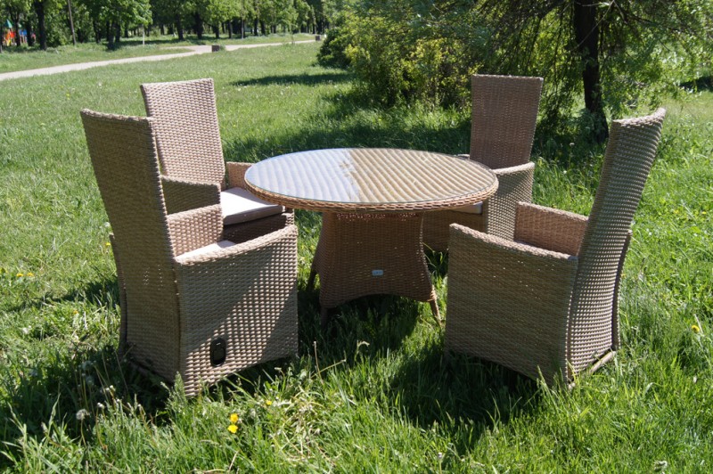 Плетеный стол VAIL B 4