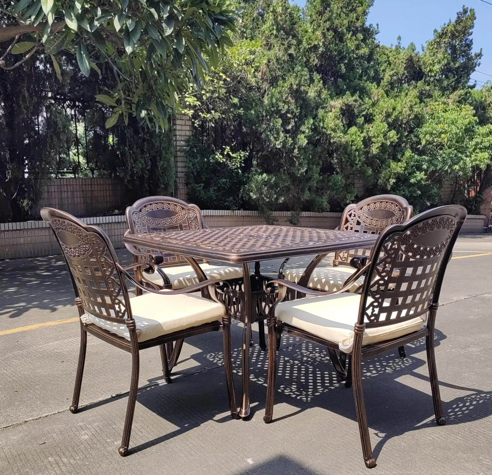 Комплект мебели из литого алюминия Rossi 2