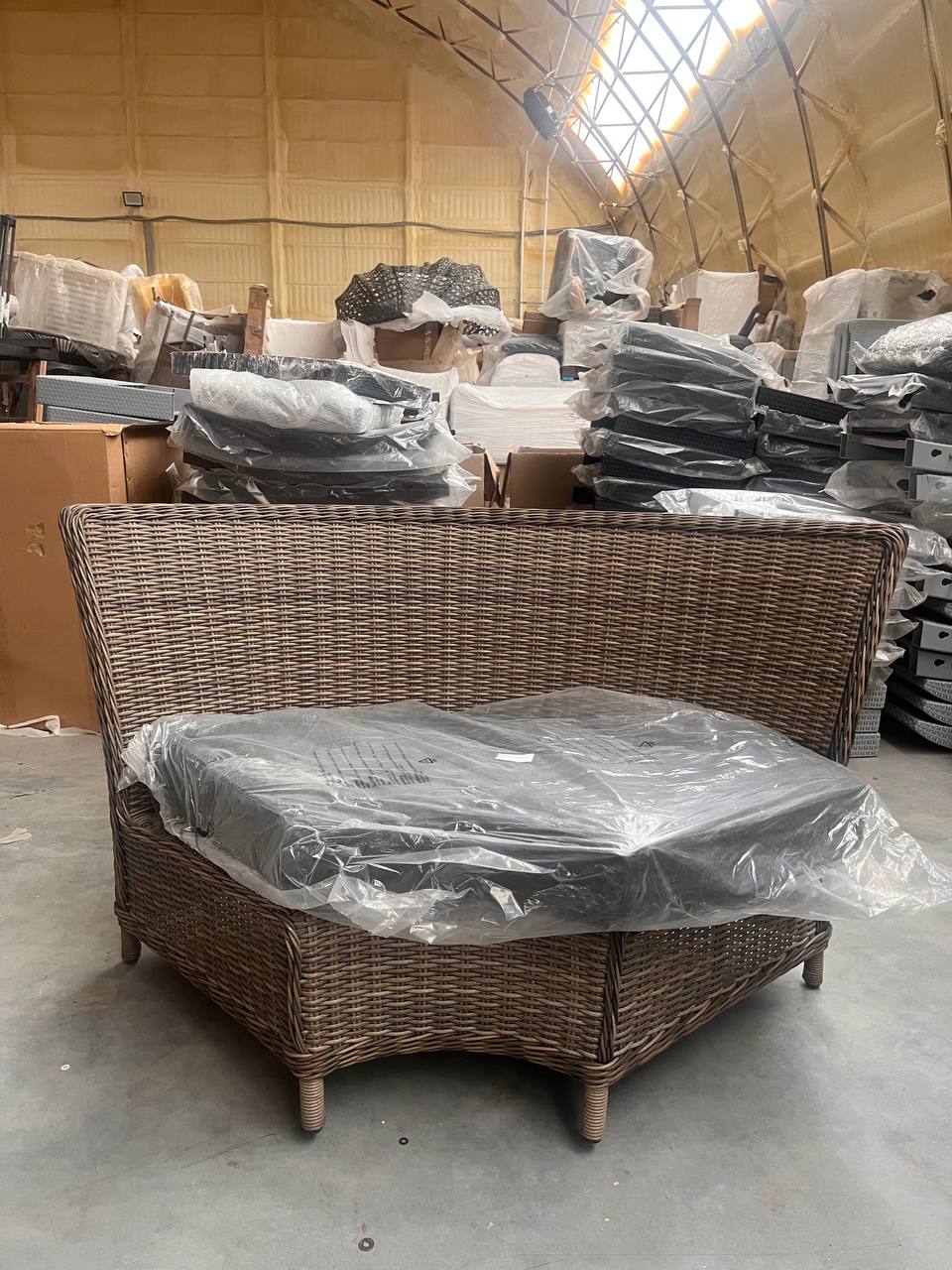 ЛОТ №446 - Угловой модуль дивана Сорренто коричневый 3