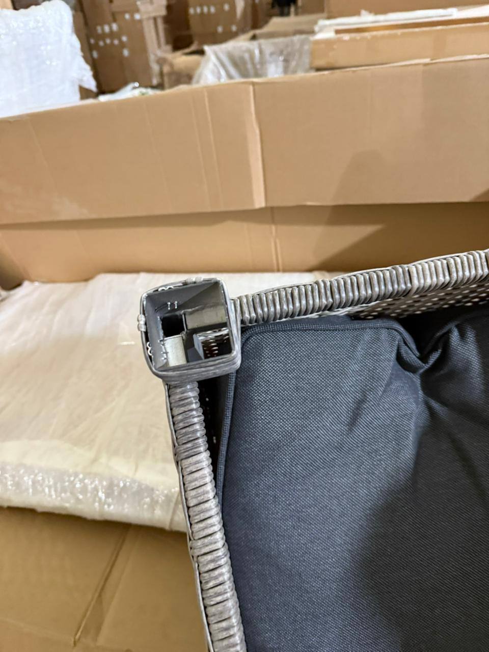 ЛОТ №560 - Угловой диван GENRY 4