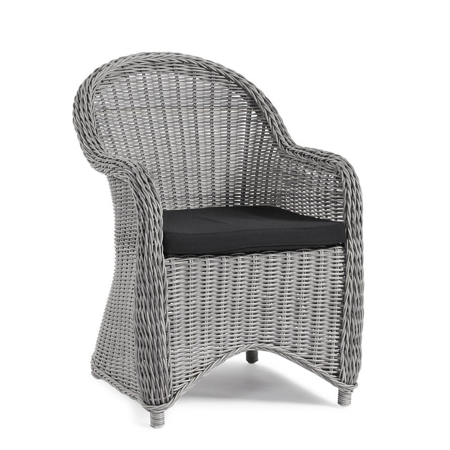 Серый ротанг. Альтернатива ротанговое плетеное кресло серое. Кресло плетеное серое. Стулья из ротанга серые искусственного.