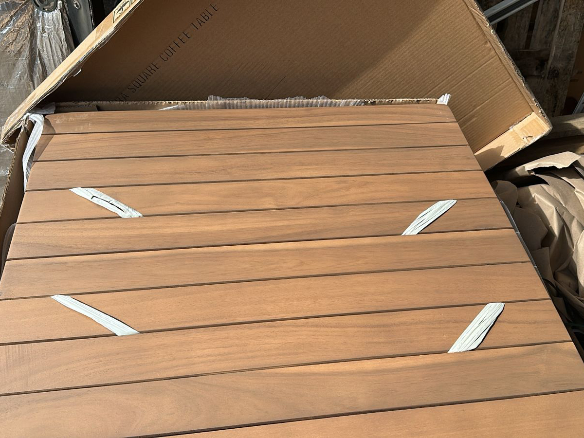 Стол деревянный обеденный Eloise 90 6