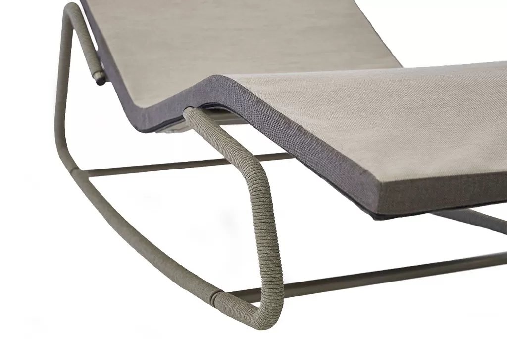 Шезлонг-лежак с обивкой Wave Dondol 3