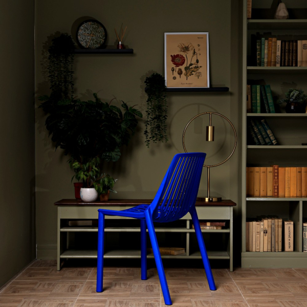 Пластиковый стул RoyalFamily Nico (Нико) синий