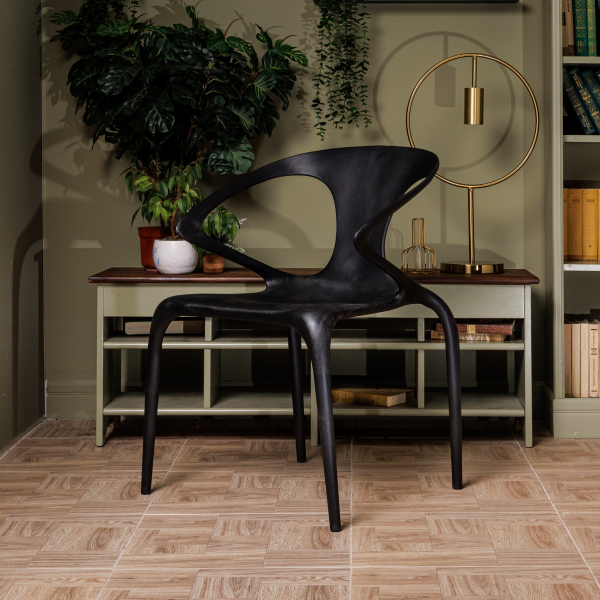 Стул из пластика RoyalFamily May (Мэй) черный