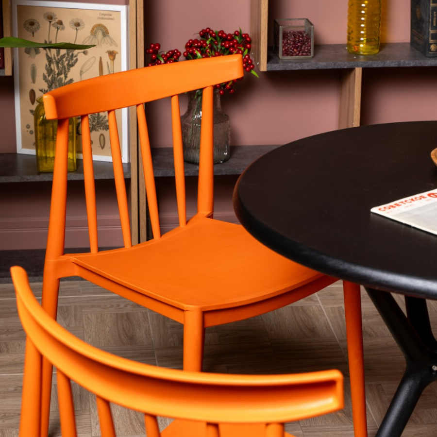 Комплект стол TOM (черный) + 4 стула KAI (оранжевый)