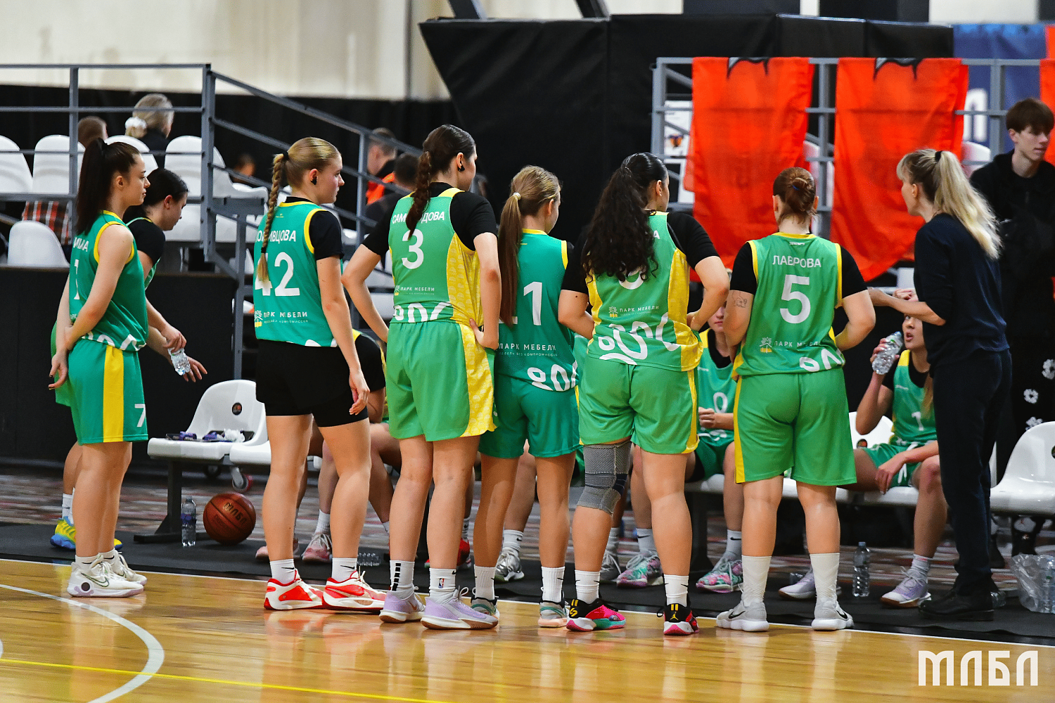 Очередная победа команды ПаркМебели