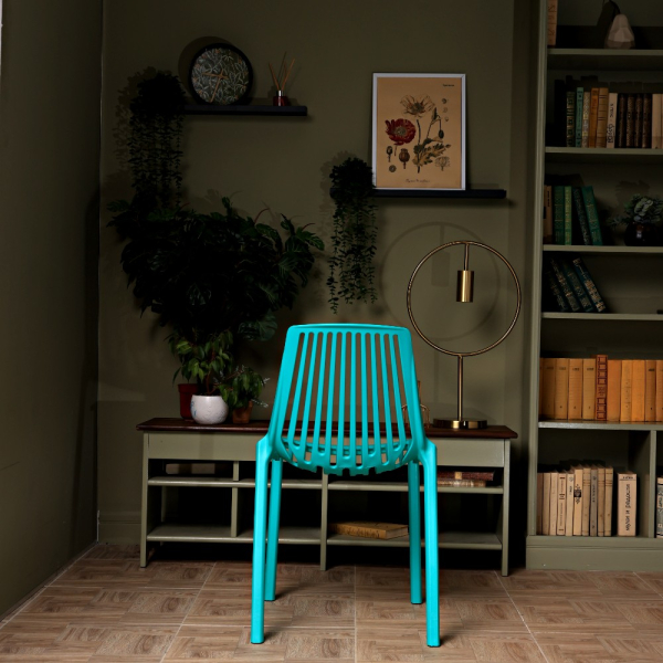 Пластиковый стул RoyalFamily Nico (Нико) тиффани