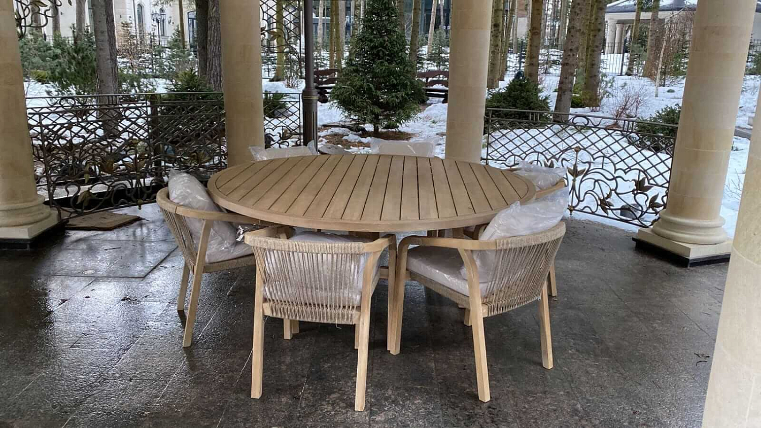 RIMINI M комплект с круглым столом