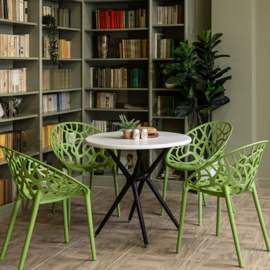 Комплект стол TOM (черно/белый) + 4 стула ARIA (мята)