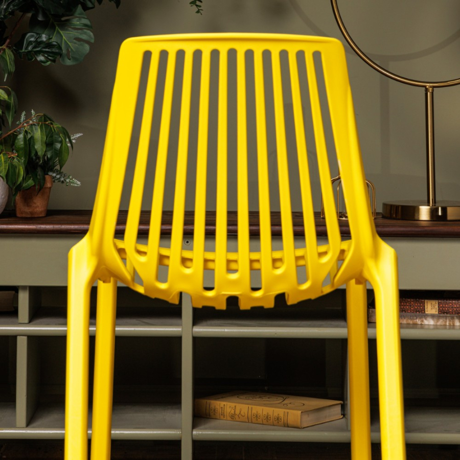 Комплект стол TOM (cерый) + 4 стула NICO (желтый)