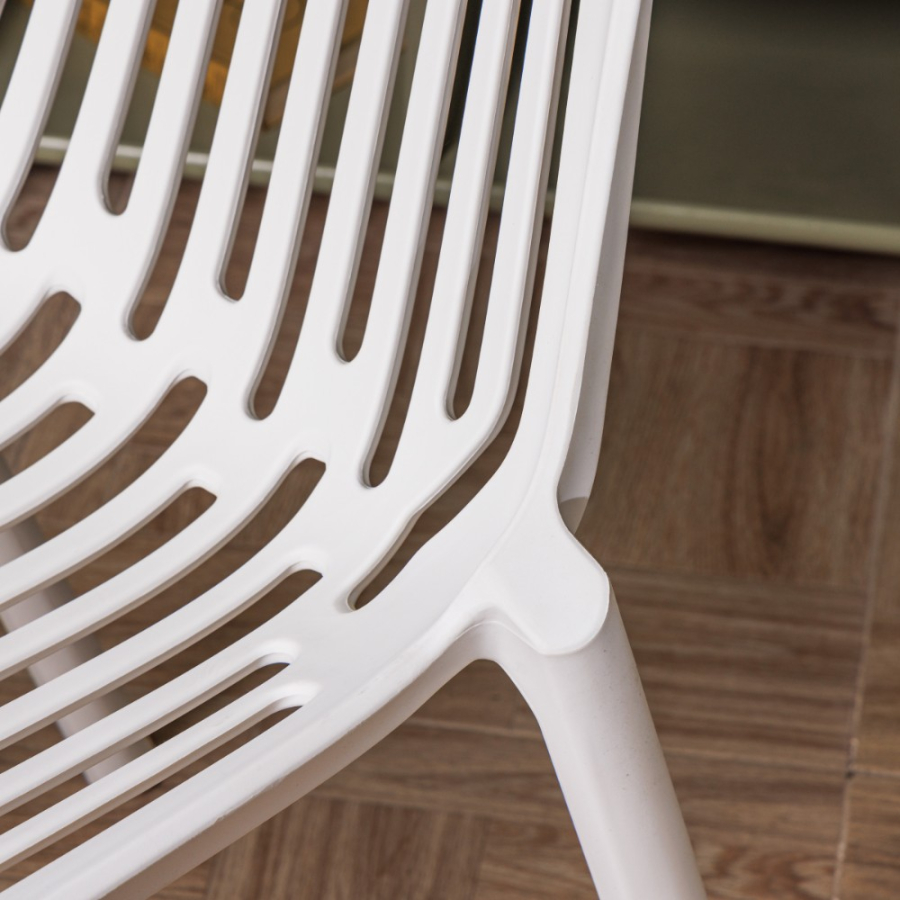 Комплект стол TOM (белый/черный) + 4 стула NICO (белый)