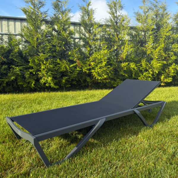 Шезлонг ENZO в черном цвете
