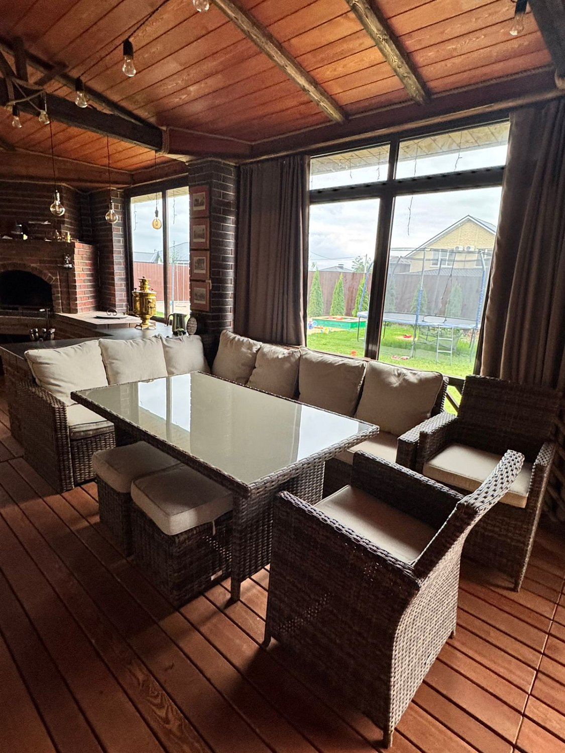 Royal Family ZORRO PLUS DOUBLE коричневый комплект плетеной мебели из искусственного ротанга на панорамной веранде