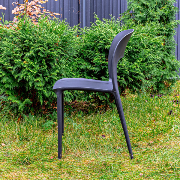 Пластиковый стул RoyalFamily Olly (Олли) черный