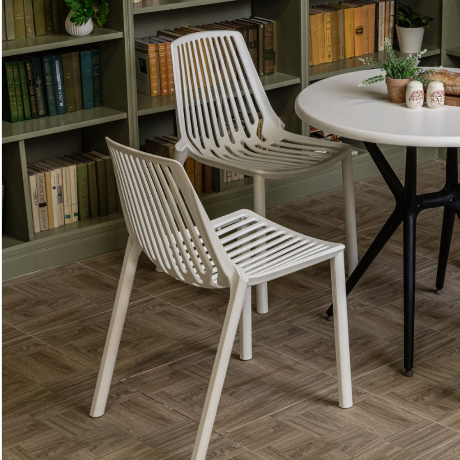 Комплект стол TOM (белый/черный) + 4 стула NICO (белый)