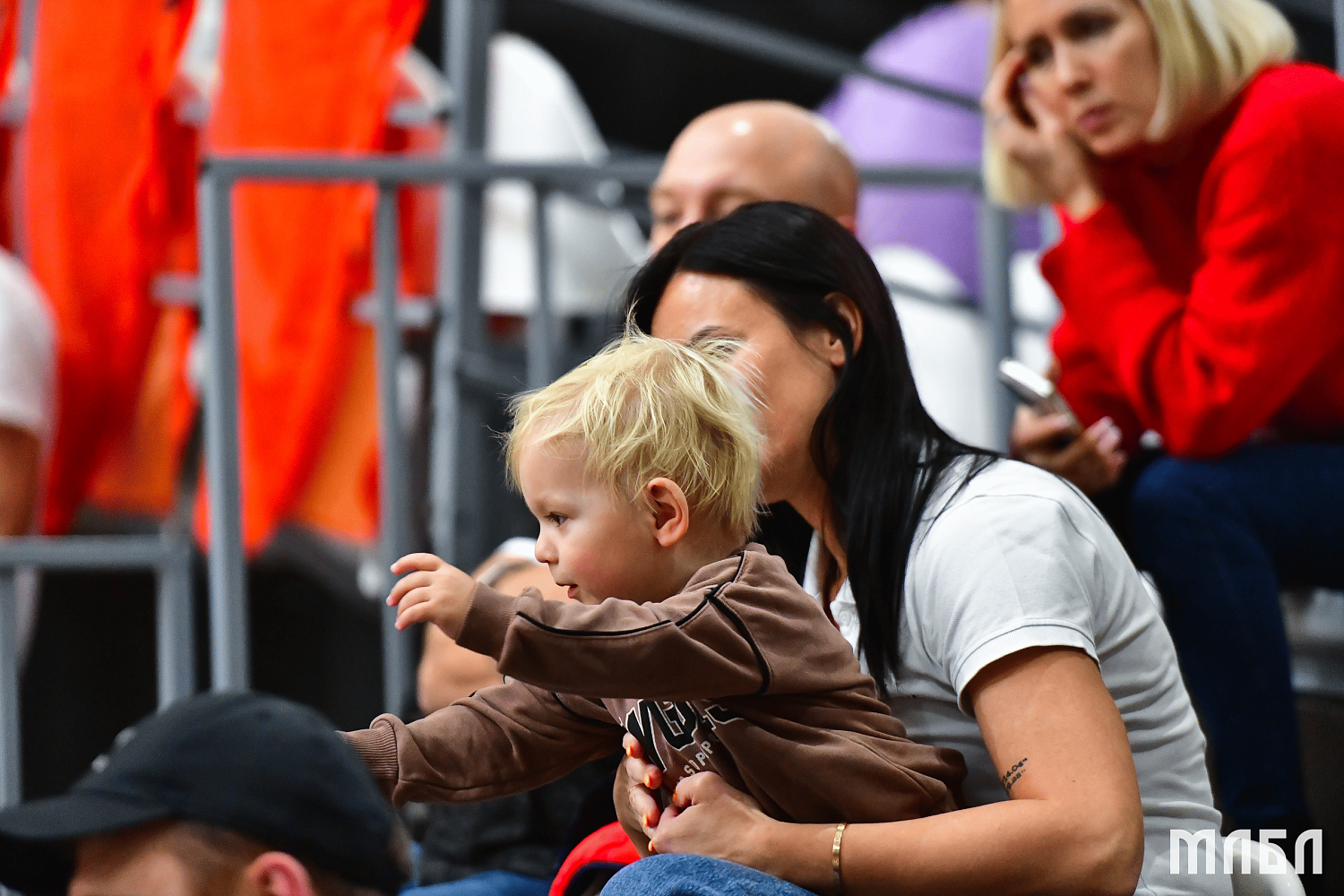 Очередная победа команды ПаркМебели