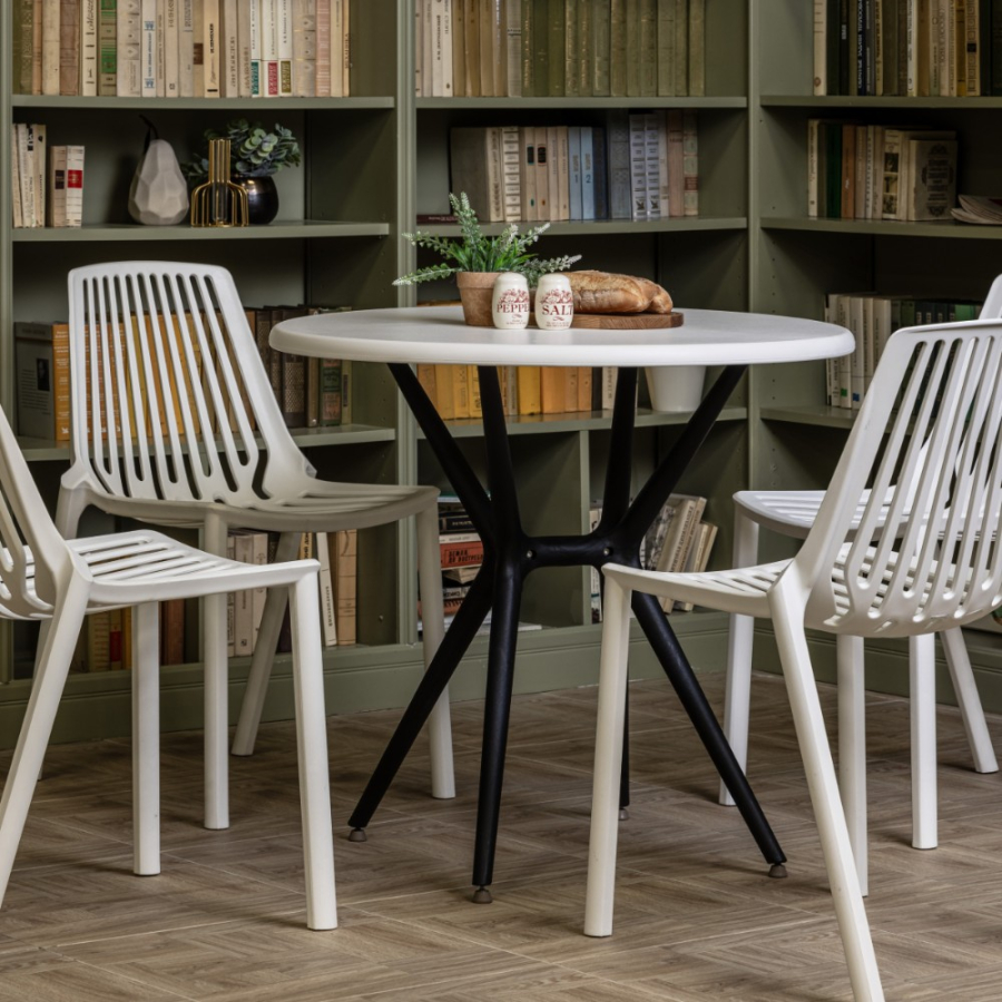 Комплект стол TOM (белый/черный) + 4 стула NICO (белый)