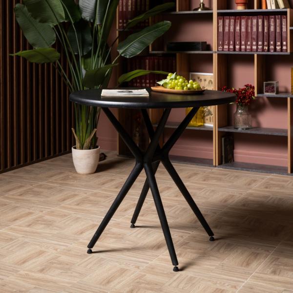 Стол круглый из пластика Royal Family TOM цвет черный