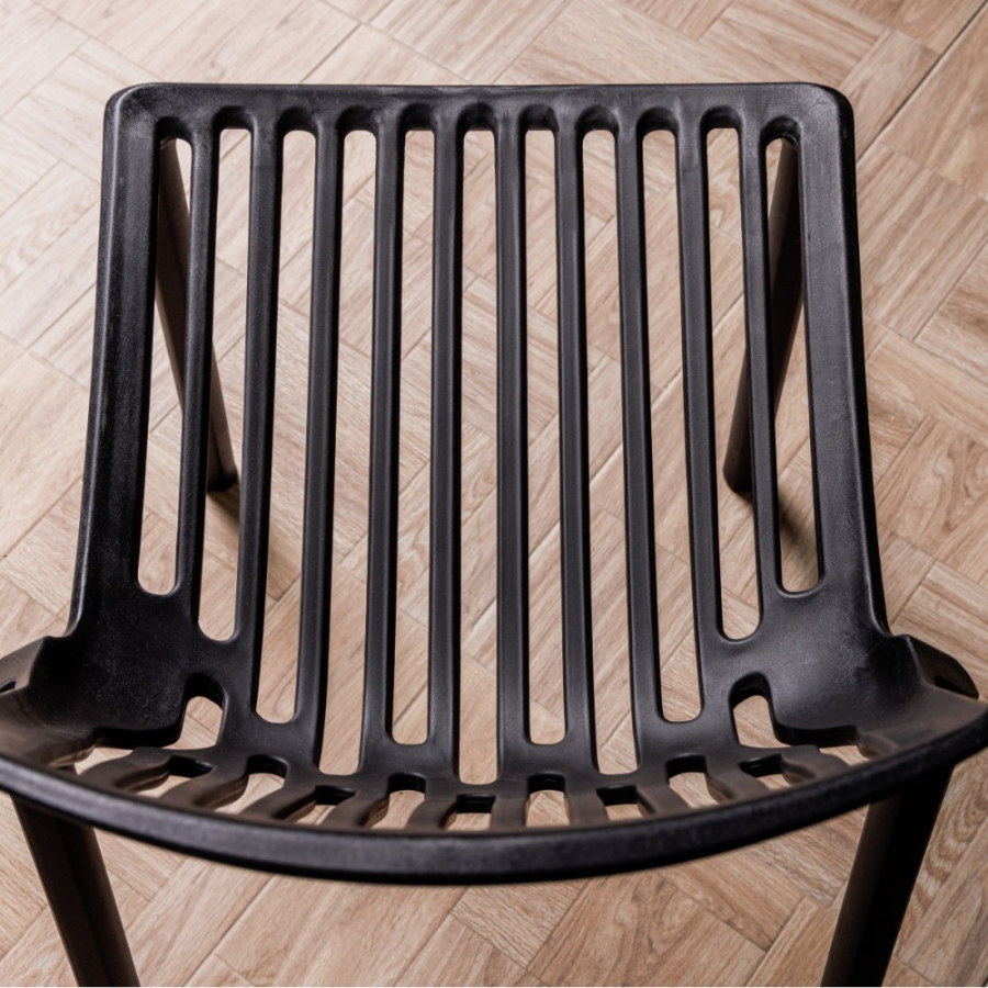 Комплект стол TOM (белый/черный) + 4 стула NICO (черный)