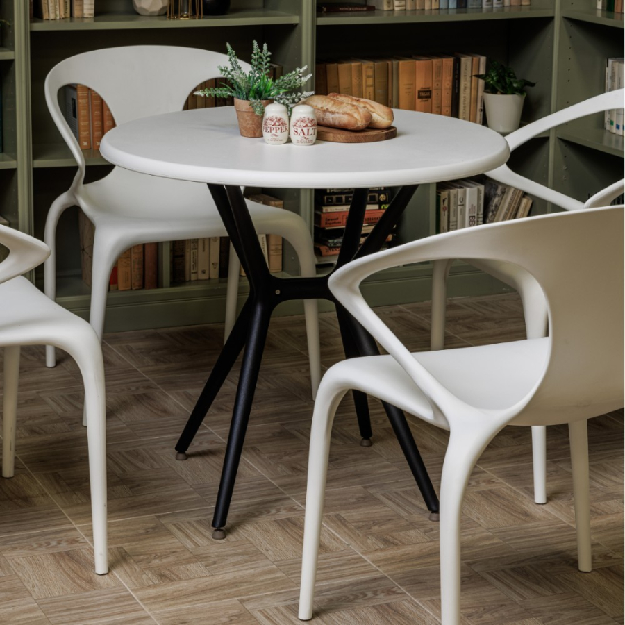 Комплект стол TOM (белый/черный) + 4 стула MAY (белый)