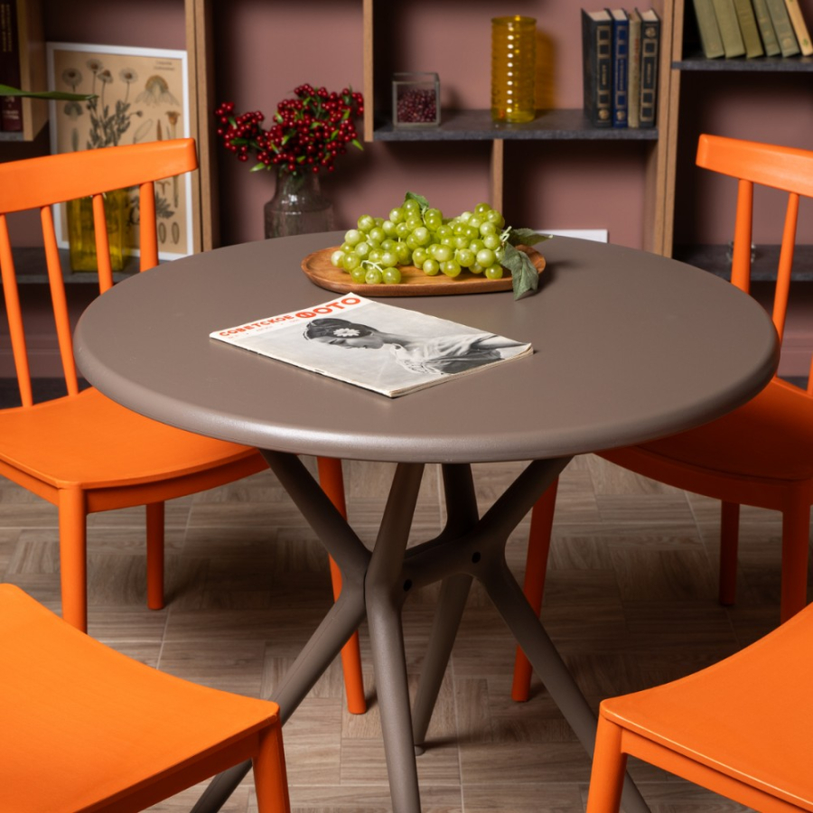 Комплект стол TOM (капучино) + 4 стула KAI (оранжевый)
